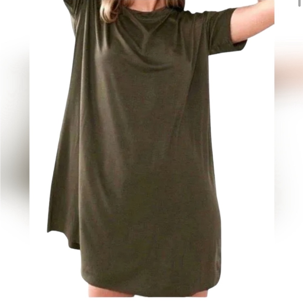 Urban Outfitters: T-Shirt Dress